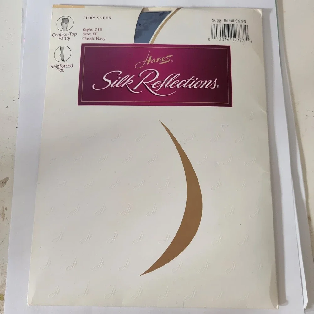 Hanes 718 Silk Reflections‎ Control Top Reinforced Toe Classic Navy Pantyhose EF